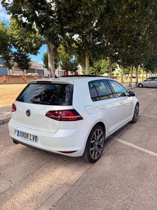 Volkswagen Golf  2014