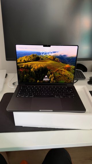 MacBook M4 Pro 24GB RAM 500GB SSD