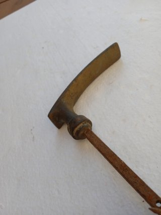 Antiguas manillas de bronce