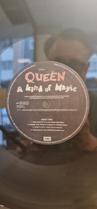 Vinilo Queen A Kind of Magic España 1986