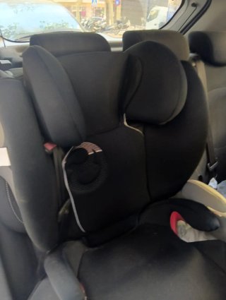 Silla coche bebé Isofix semi nueva + Alzador regal