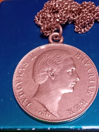 Moneda Plata y Cadena medalla con la Virgen