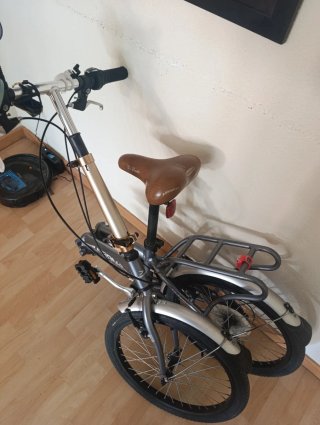 Bicicleta plegable casi nueva