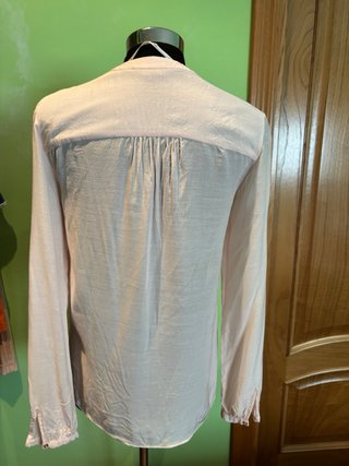 Tommy Hilfiger camisa t- 4 usada 2 veces rosa