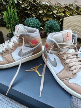Nike Air Jordan 1 Mid Marrón/Blanco