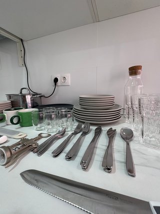 Kit Cocina IKEA - Vasos, Platos, cubiertos y más.