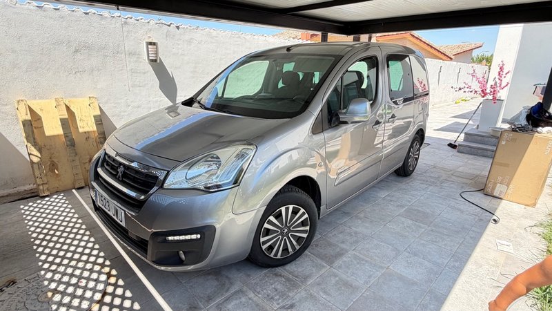 Peugeot Partner 2017 - foto 1