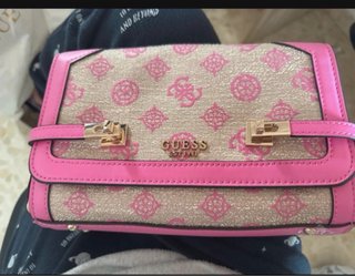 Bolso Guess Dorado y Rosa