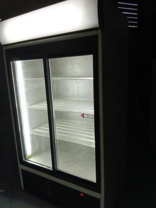 Vitrina Refrigeradora de Bebidas