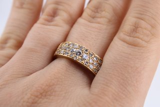 049-01-00162 Anillo Oro 18k con Diamantes