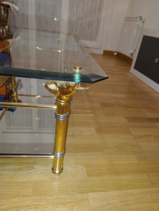 Mesa de centro cristal y metal dorado