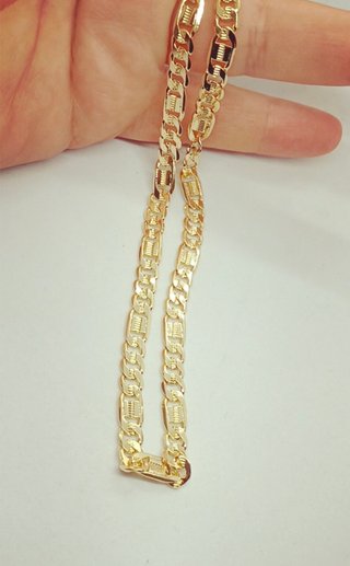 Cadena laminada en oro de 18k