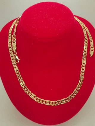 Cadena laminada en oro de 18k