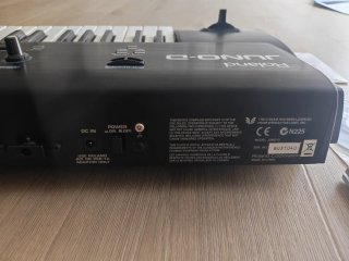 Roland Juno-D 61 Teclas Sintetizador