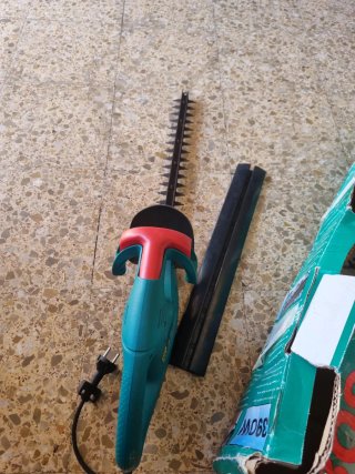 Cortasetos Bosch AHS 4-16