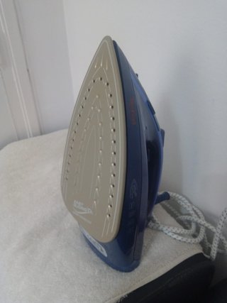 Plancha de ropa T-Fal azul