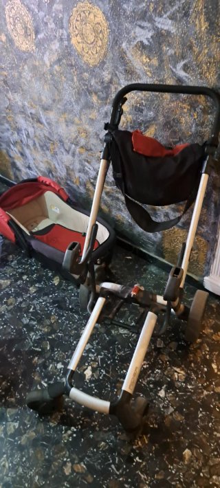 Silla de paseo y capazo bebé