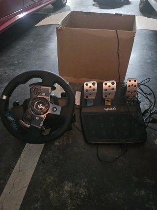 Volante Logitech G920 con Pedales