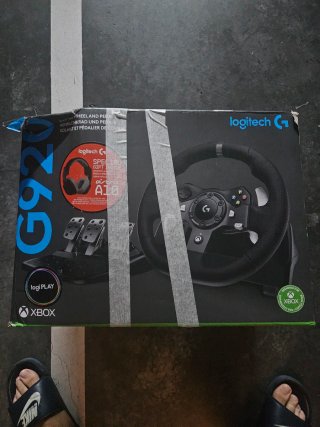 Volante Logitech G920 con Pedales