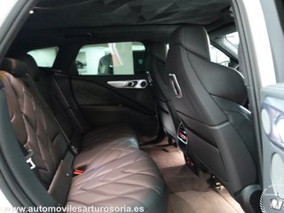 BMW XM XM 550 kW (748 CV) Label