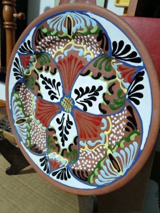 Plato decorativo cerámica pintado a mano
