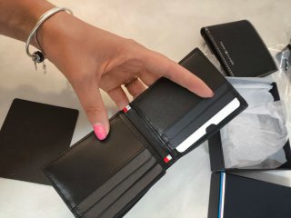 Portafoglio uomo Tommy Hilfiger nero