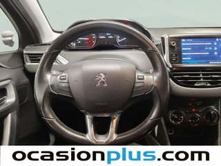 Peugeot 2008 PureTech 82 S&S Style 60 kW (82 CV)