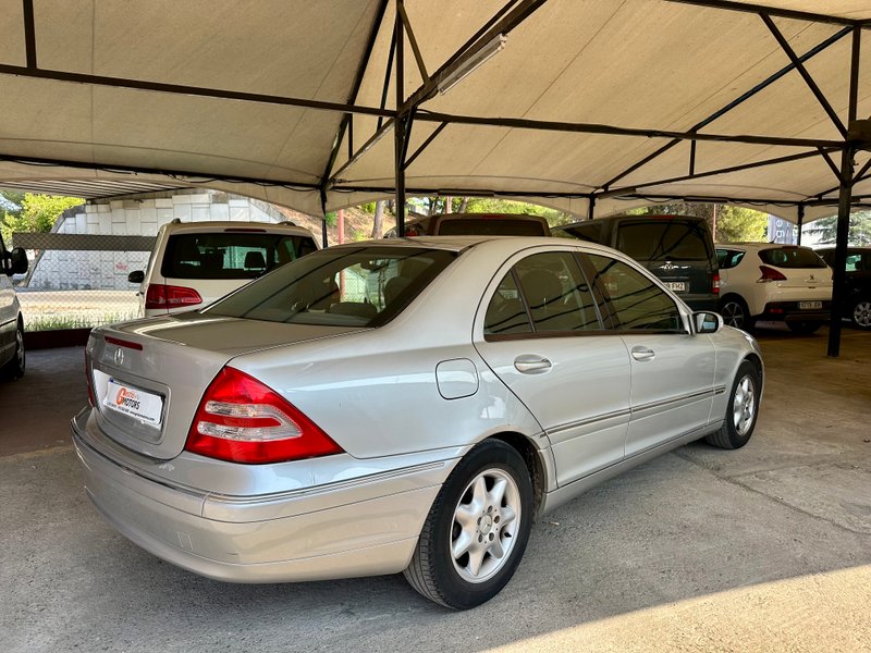 Mercedes-Benz Clase C C 180 Classic (W203) 2002, foto 5