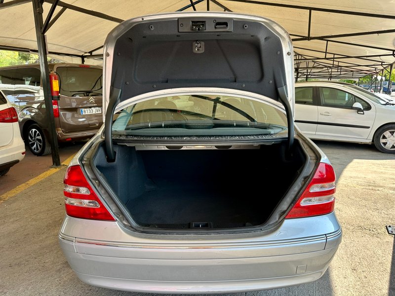 Mercedes-Benz Clase C C 180 Classic (W203) 2002, foto 7
