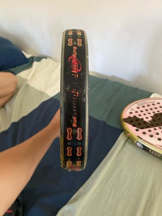 Pala de pádel Bullpadel 38