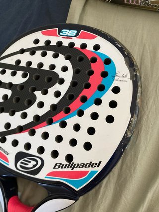 Pala de pádel Bullpadel 38