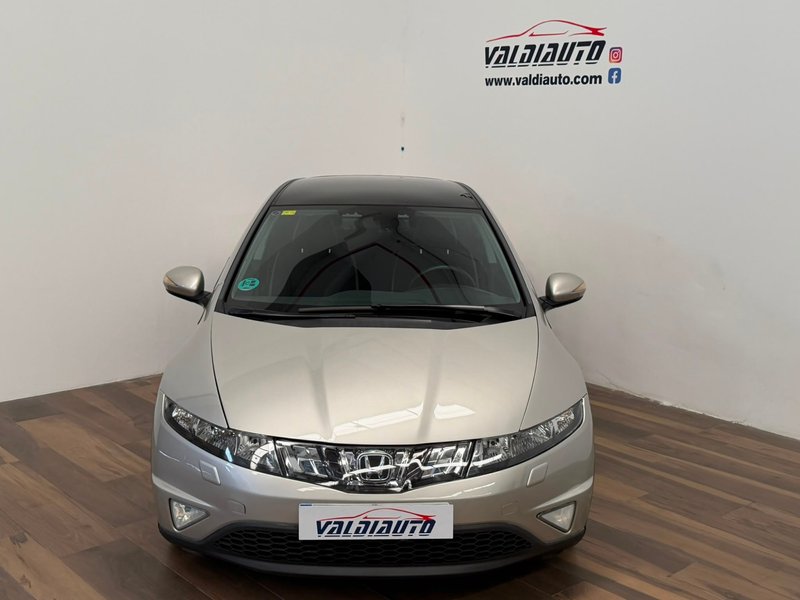 Honda Civic 2008, foto 2