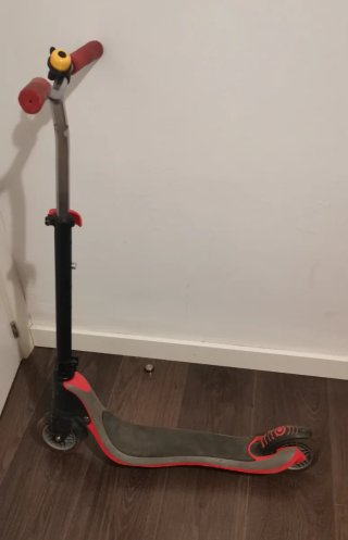 Patinete Globber con timbre