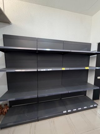 Estanterías metálicas