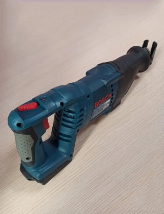 Bosch sierra sable GSA 18 V-LI.