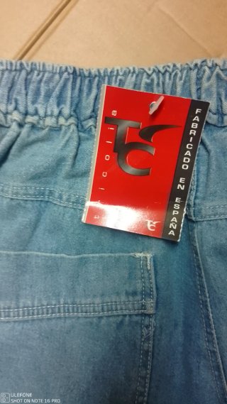 Pantalón vaquero corto talla 10