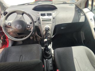 Toyota Yaris 2011