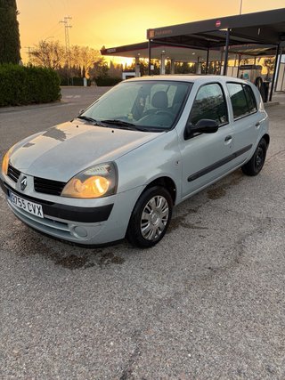 Renault Clio 2004
