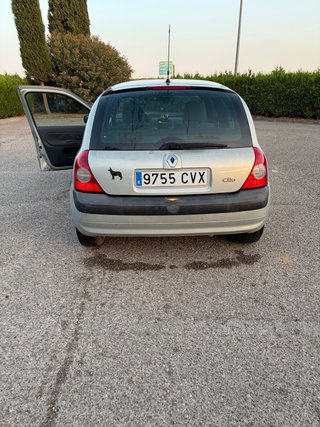 Renault Clio 2004