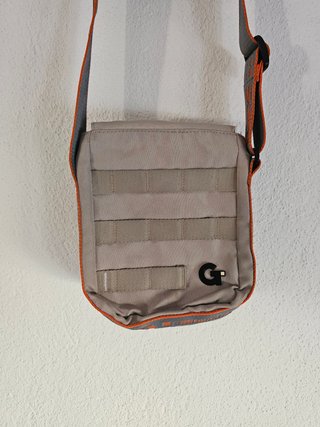 Bolso de Hombro Gris y Naranja