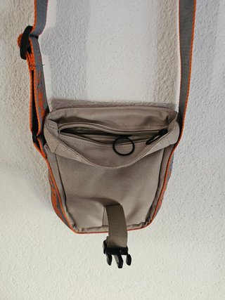Bolso de Hombro Gris y Naranja