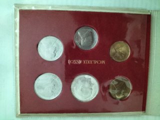 Vaticano serie divisionale 1979 con lire 500 ag