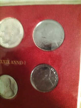 Vaticano serie divisionale 1979 con lire 500 ag