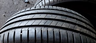225/50 R18 99W