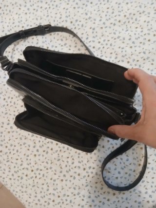 Bolso Parfois charol negro