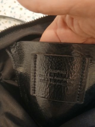 Bolso Parfois charol negro