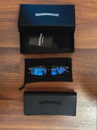 Gafas Chrome Hearts Negras y Plateadas