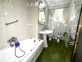Piso en venta en Cruz Roja en Sevilla