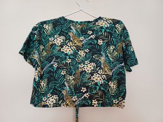 Top corto estampado.