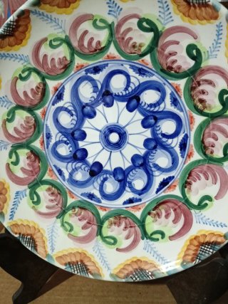 Plato decorativo cerámica pintado a mano